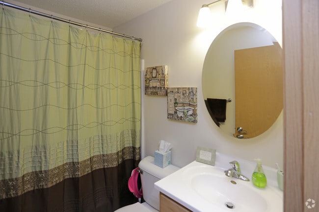 Photo - River Glen Apartments