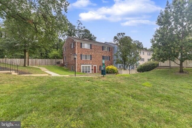 Building Photo - 1565A N Van Dorn St Rental