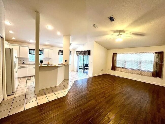 Photo - 1485 Donegan Rd