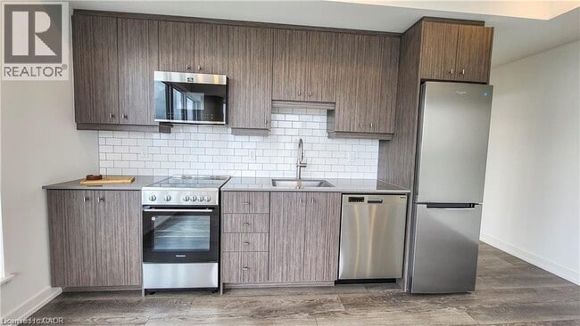 Photo - 15 Wellington St S Unité 2506