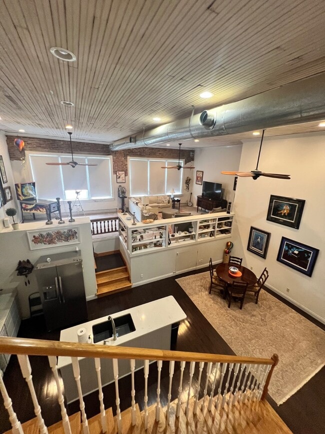312 Main St Unit A