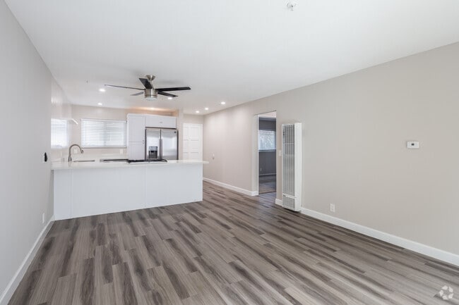 Model B - 2BR, 2BA