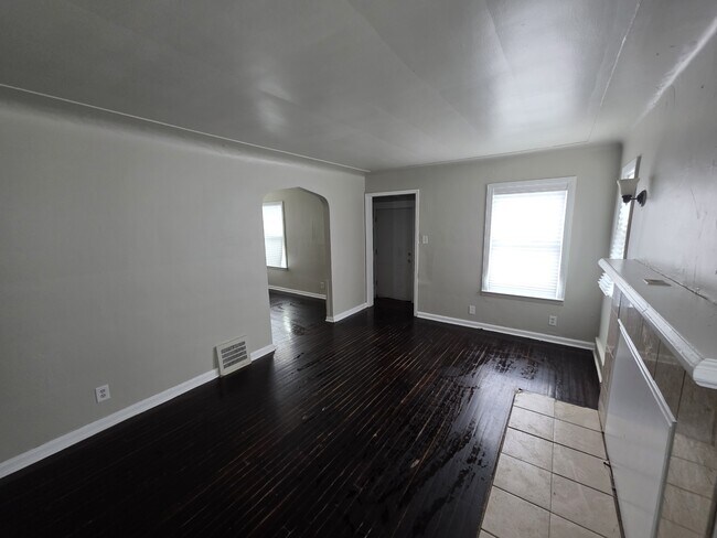 Photo - 16672 Lauder St