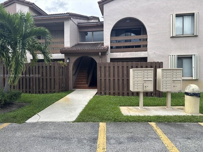 Building Photo - 8999 SW 123rd Ct Unit 208 Rental