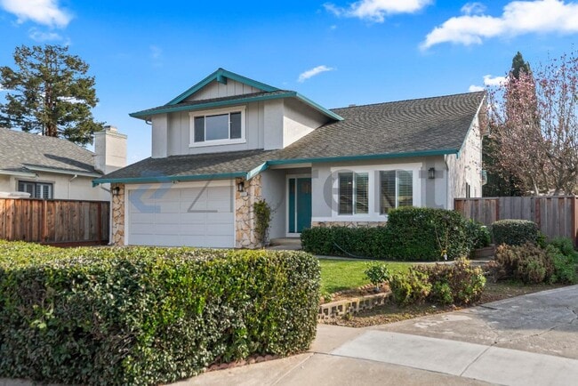 Photo - 1554 Gilbert Pl