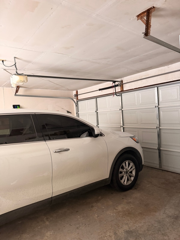 Building Photo - 1706 Kenruth Dr