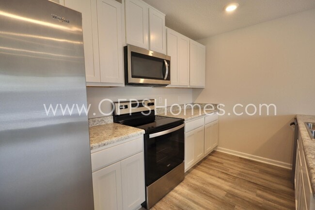 Photo - 3125 Van Day Way