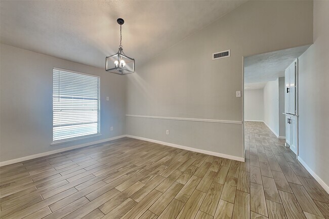 Photo - 3815 Marywood Dr