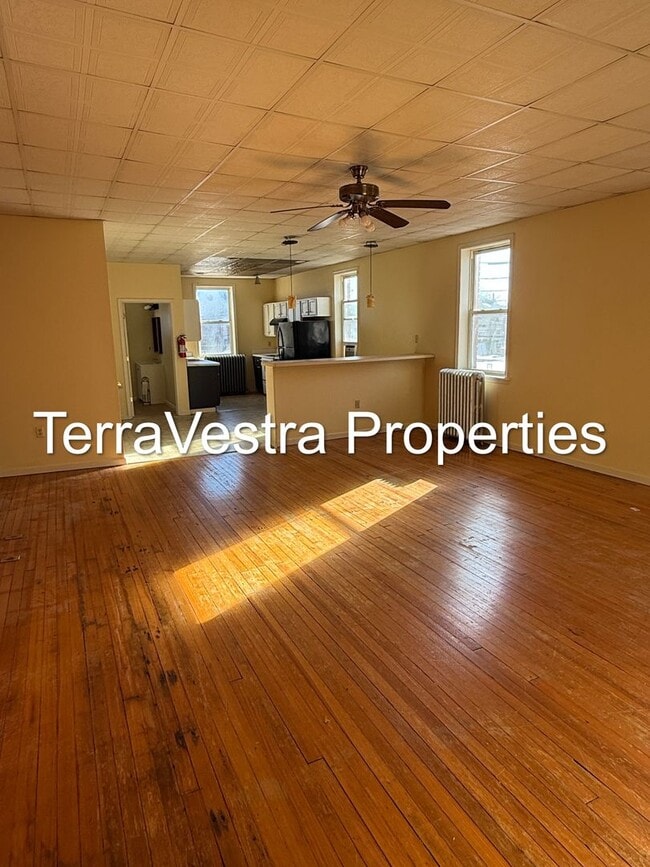 Building Photo - 101 N High St Unit Residential - 2nd Floor