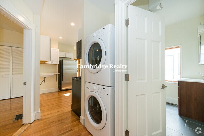 Building Photo - 299 Alewife Brook Pky Unit 2 Rental