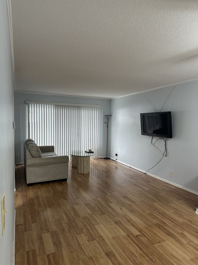 Photo - 1855 Poplar Woods Cir W Unit Spacious 1BR 1BA for rent