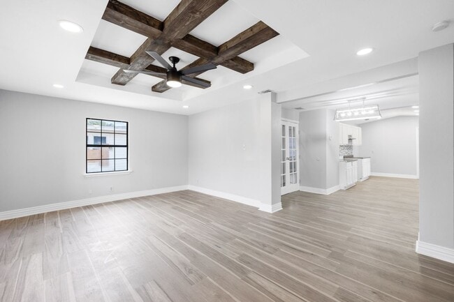Photo - 1206 E Samano St