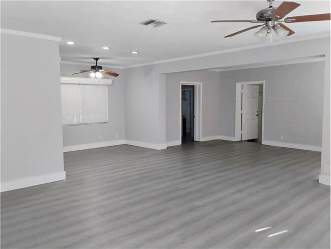 Photo - 2600 SW 9th Ave