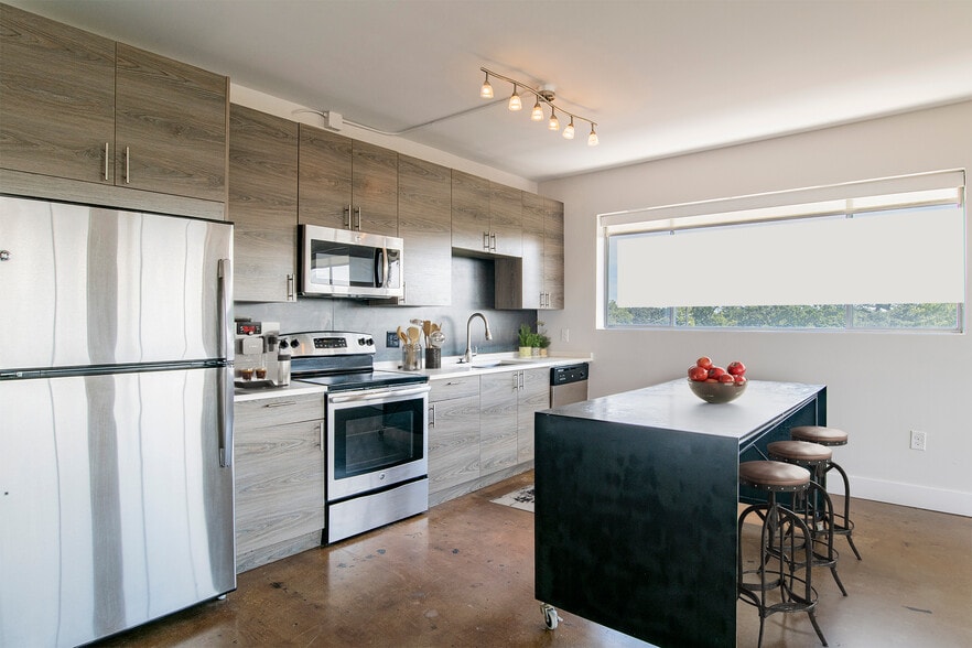 Open and Spacious Kitchen