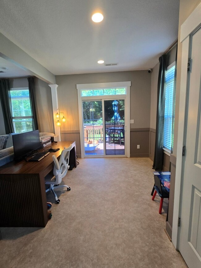 Photo - 102 Grove Heights Ave