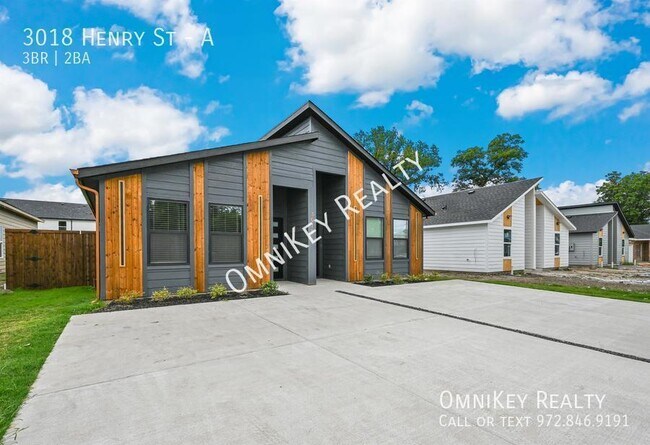 3018 Henry St Unit A