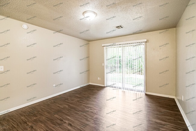 Photo - 228 NW 86th St