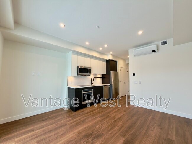 1280-1280 Sutherland Ave