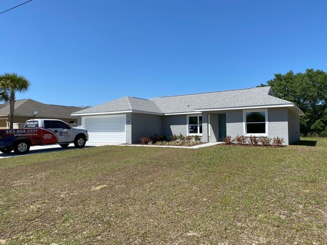Photo - Desirable SW Ocala Neighborhood 3/2/2 **WON"T LAST**