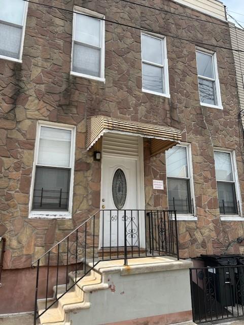 Photo - 60-50 55th St Apartamento Unidad 2