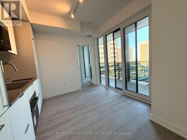 Photo - 1 Fairview Rd E Unit 313