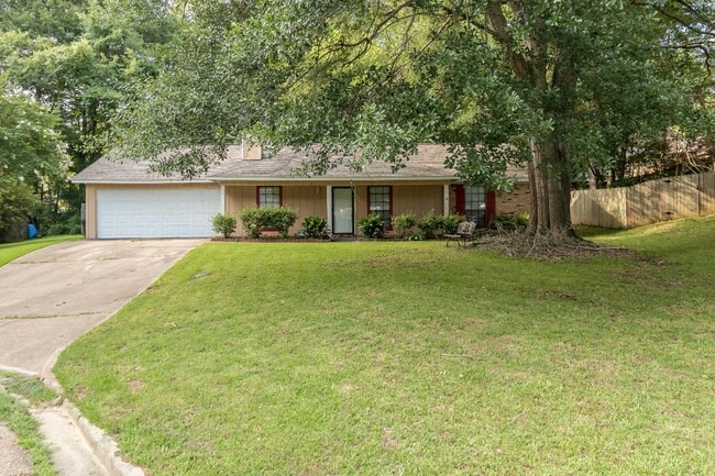 Building Photo - 201 Shadow Cove