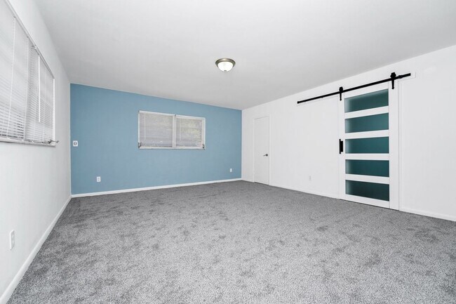 Photo - 511 S Alder Ave