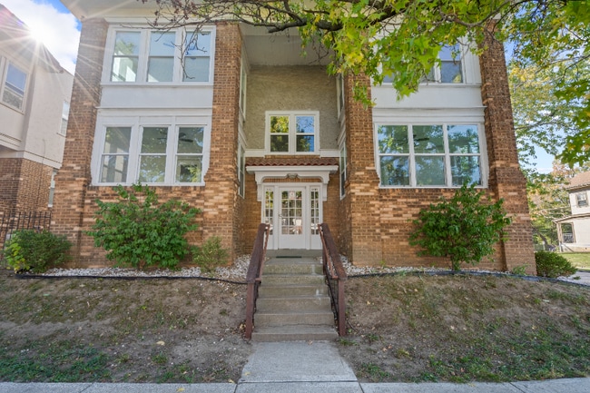 Photo - 1817-1819 W 41st St Unidad 1E