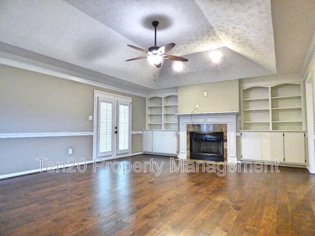 Photo - 2723 Summerfield Pl