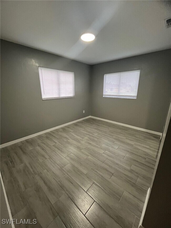 Photo - 119 Gordon Ave S