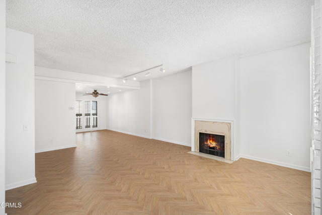 Photo - 813 N Monterey St