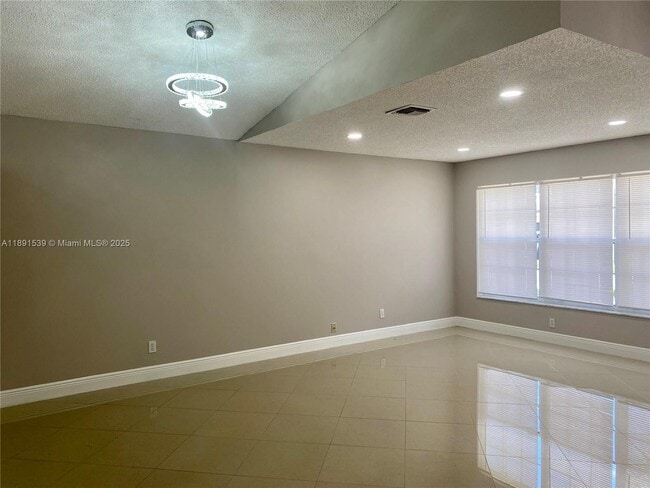 Photo - 405 SW 183rd Way