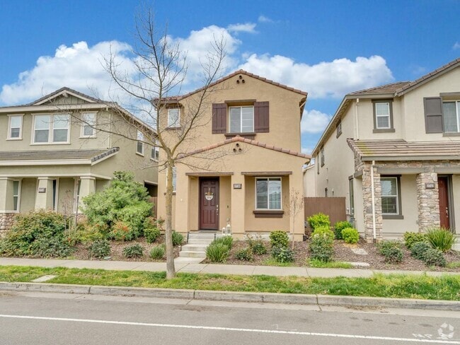 Building Photo - Beautiful 2019 Built 3 bedrooms 2.5 bath! Rental