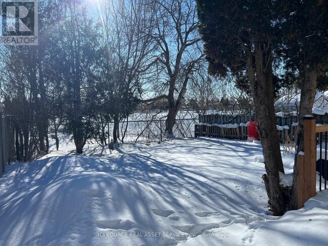 Photo - 45 Huntsman Crescent