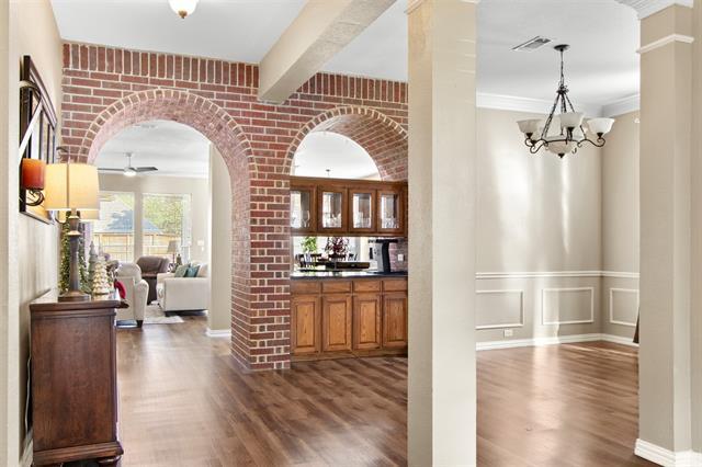 Photo - 750 Bradford St