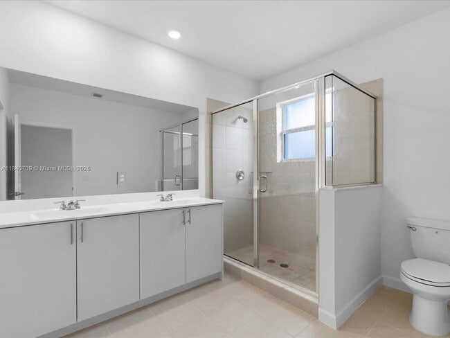 Photo - 106 SW 184th Ave