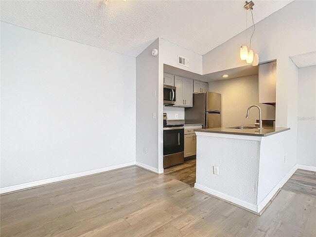 Photo - 5144 Conroy Rd Unidad 35