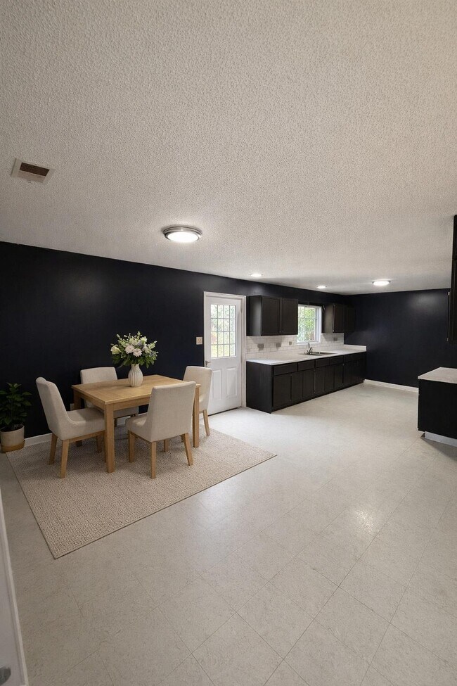 Photo - 3640 Fairmont Ave