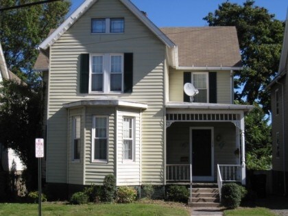 Primary Photo - 148 Pearl St