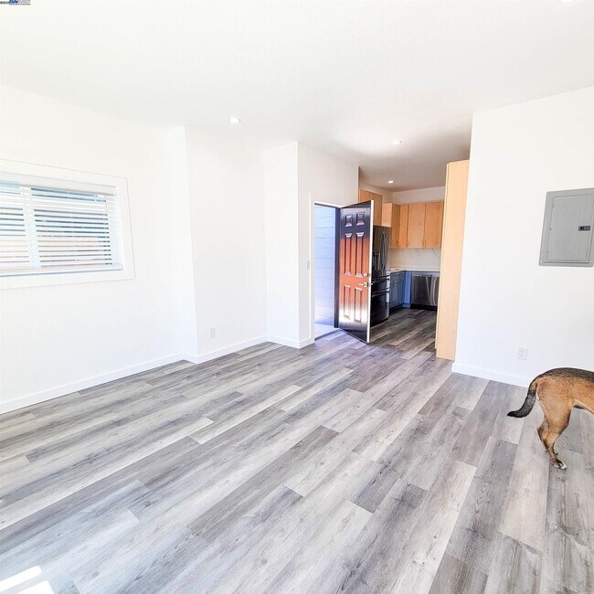 Photo - 110 S 37th St