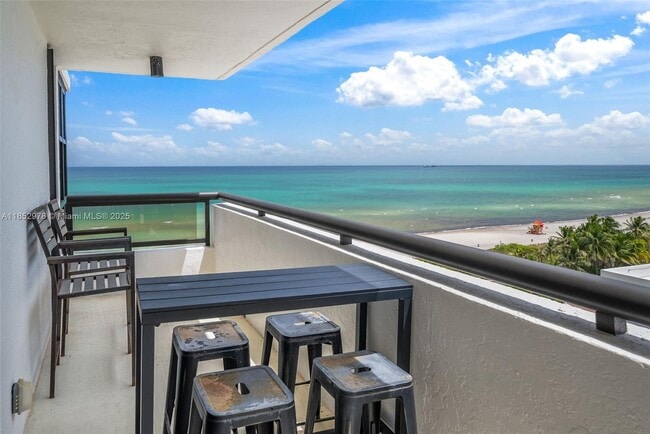 Photo - 2555 Collins Ave Unit 1414