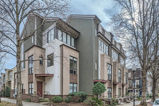Building Photo - 716 N Alexander St Rental