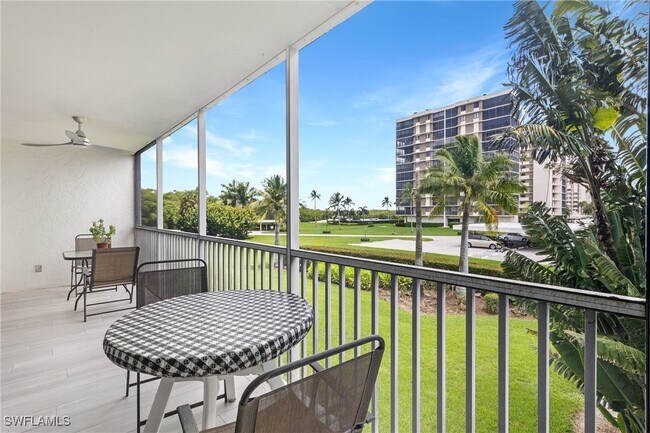 Building Photo - 5 Bluebill Ave Unit 209