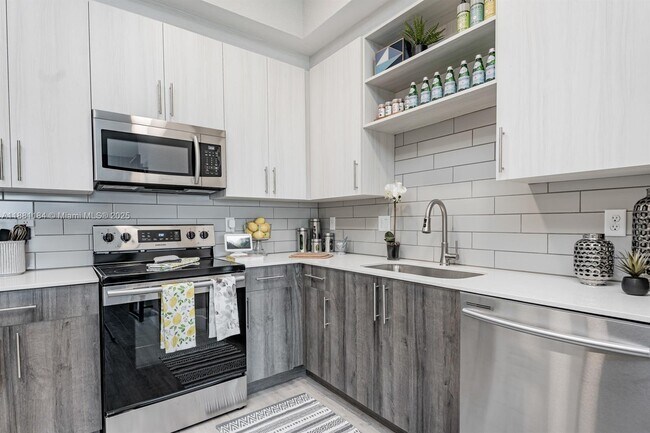 Photo - 9135 W Commercial Blvd Unit 105
