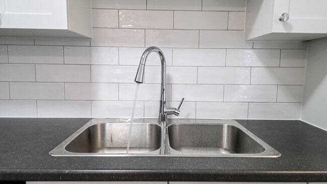 Photo - Beaverbrae Apartments