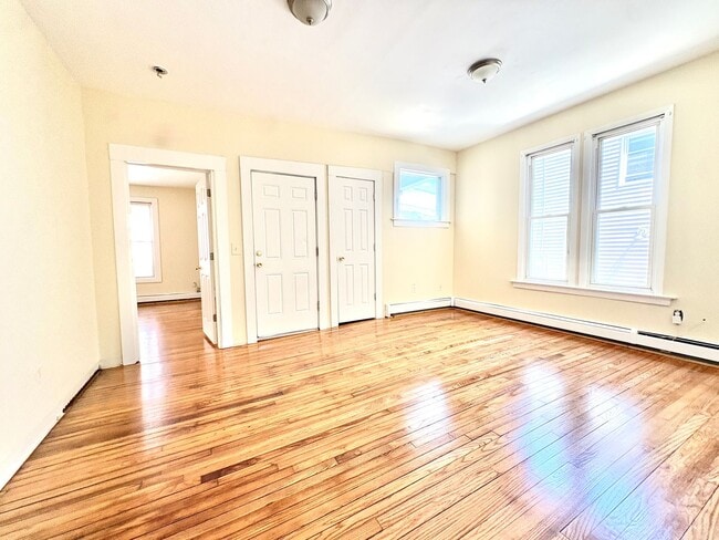 Photo - 423-429 Baldwin St Unidad 2