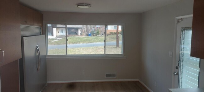 Photo - 9820 Inglemere Dr