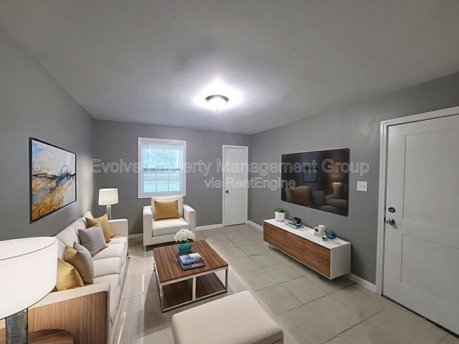 Photo - 4649 Royal Ridge Dr Unit 8