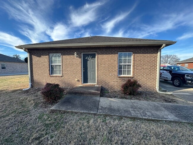 Building Photo - 125 Rocky Rd Unit B