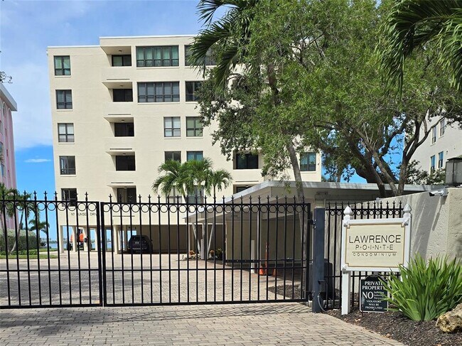 Building Photo - 97 Sunset Dr Unit 1 Rental